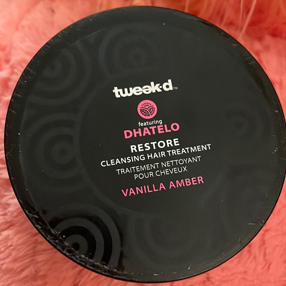 tweak•d DHATELO Restore cleansing Hair Treatment 8oz